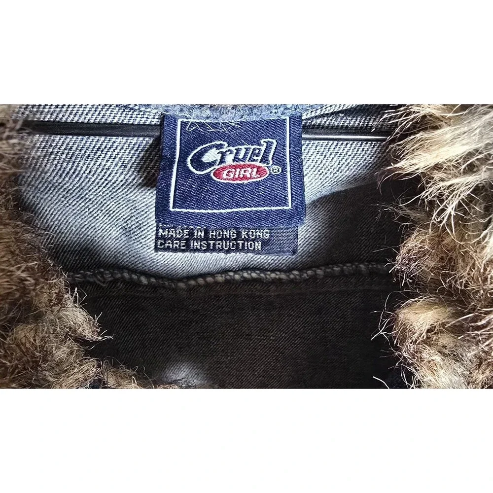 Cruel Girl Vest Womens Medium Blue Denim Faux Fur Collar Trim Button Front - Picture 5 of 7
